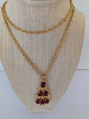 Vintage Crown Trifari Double Gold-Tone Rope Chain Necklace Deep RUBY CRYSTAL